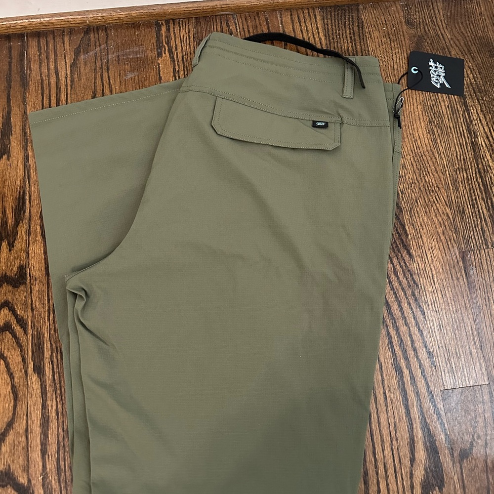 Stylish Olive Chinos for Men